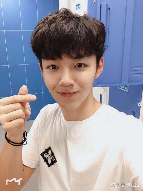 娱乐吃瓜酱找男朋友,甜蜜恋爱之旅,寻找理想男友